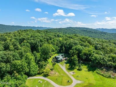 /international/us/2866-prospect-road-sneedville-tn-110109472135/