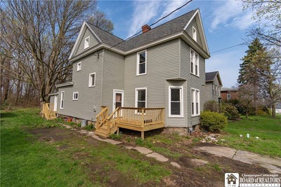 /international/us/38-franklin-street-westfield-ny-110107341145/