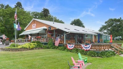 /international/us/7277-maple-ave-sodus-ny-110100835372/