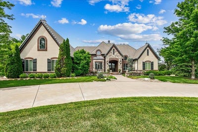 /international/us/224-e-cedar-ridge-ct-andover-ks-110108347719/