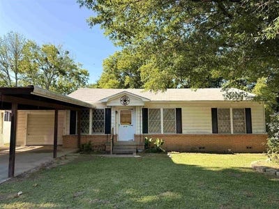 /international/us/213-e-magnolia-dr-mount-pleasant-tx-110108091368/