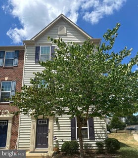 /international/us/313-brenton-road-fredericksburg-va-110109319856/