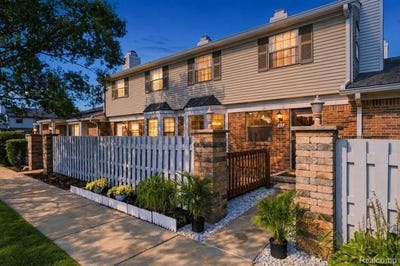 /international/us/2101-e-vine-way-drive-canton-twp-mi-110109836181/