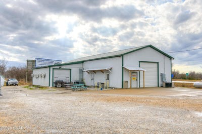 /international/us/12619-nettle-drive-neosho-mo-110104601381/