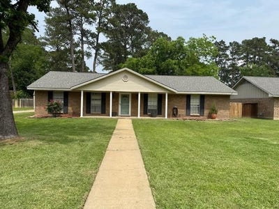 /international/us/7-woodhue-court-lufkin-tx-110107657939/
