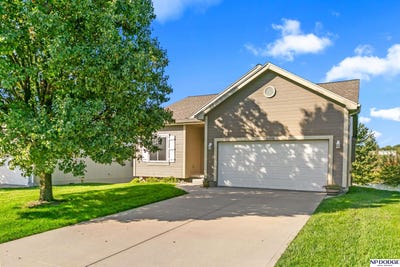/international/us/10608-lewis-and-clark-road-bellevue-ne-110120416161/