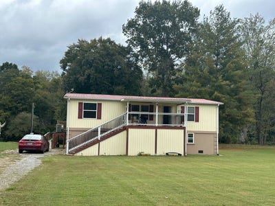 /international/us/1465-river-chase-trail-newport-tn-110120712432/