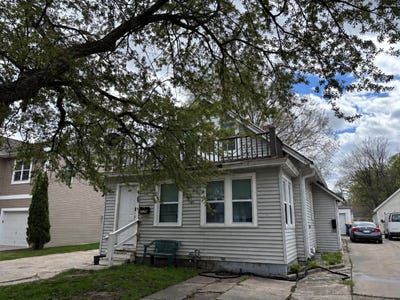 /international/us/1028-stuart-street-green-bay-wi-110105051828/
