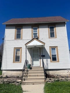 /international/us/465-e-state-street-sycamore-il-110107502919/