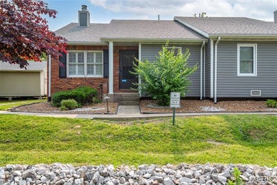 /international/us/300-pine-lake-road-collinsville-il-110100033023/