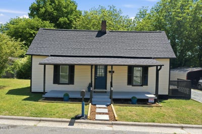 /international/us/607-seymour-street-graham-nc-110107831217/