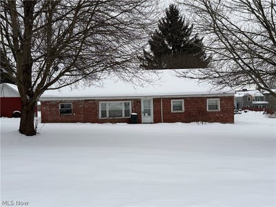 /international/us/35-center-street-leetonia-oh-110105722686/