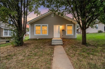 /international/us/325-w-market-street-warrensburg-mo-110110370979/