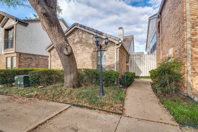 /international/us/17018-planters-row-addison-tx-110119440053/