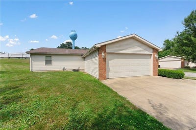 /international/us/405-orchard-drive-leetonia-oh-110101522237/