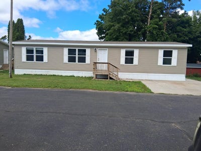 /international/us/1415-main-street-houlton-wi-110109121178/