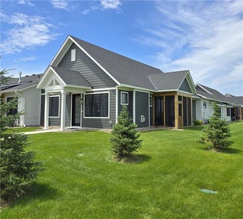 /international/us/5051-216th-street-w-farmington-mn-110097347392/