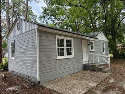 /international/us/811-e-cranford-ave-valdosta-ga-110105958230/
