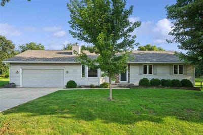 /international/us/460-w-b-ave-walford-ia-110110016297/