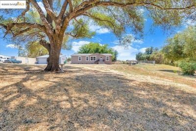 /international/us/17647-meadowlark-ln-sonora-ca-110101254676/