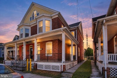 /international/us/284-third-street-hanover-pa-110120687689/