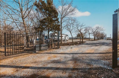 /international/us/8030-la-croix-road-decatur-ar-110105272782/