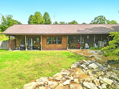 /international/us/2186-county-road-502-gainesville-mo-110107984499/