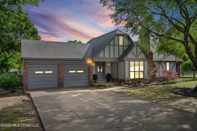 /international/us/582-white-ash-drive-southaven-ms-110108399576/