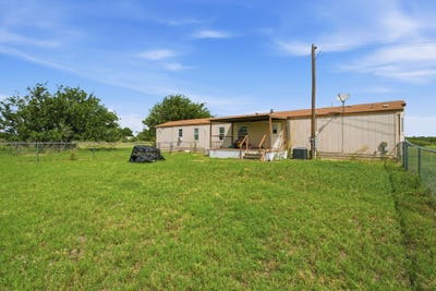 /international/us/2047-private-road-379-hawley-tx-110109230549/