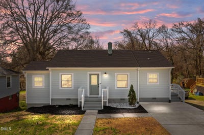 /international/us/408-w-gilbreath-street-graham-nc-110106539416/