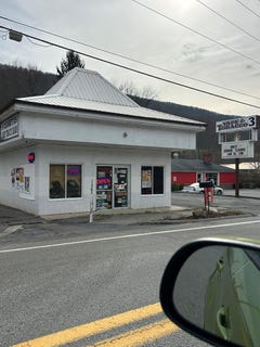 /international/us/3180-e-cumberland-rd-bluefield-wv-110103569067/