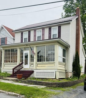 /international/us/426-ashcroft-avenue-cresson-pa-110108543238/