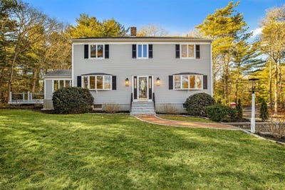 /international/us/170-forest-hills-road-cotuit-ma-110096650621/