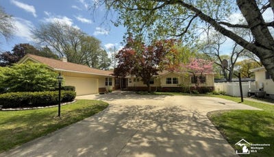 /international/us/1566-riverview-avenue-monroe-mi-110107922870/