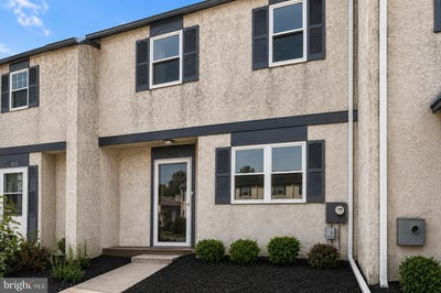 /international/us/3402-walnut-ridge-estate-pottstown-pa-110108302747/