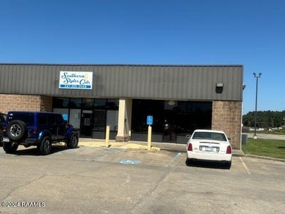 /international/us/920-e-laurel-avenue-eunice-la-110105414613/