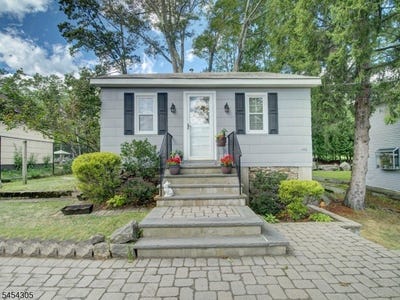 /international/us/146-monroe-trl-hopatcong-boro-nj-110119620979/