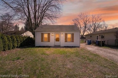 /international/us/5864-n-harvey-street-westland-mi-110107337749/
