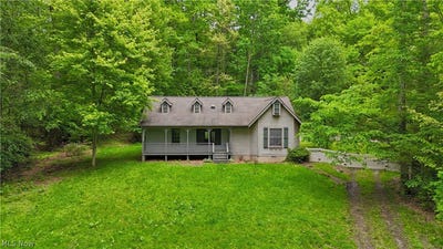 /international/us/48276-dyke-road-negley-oh-110105632218/