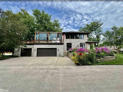 /international/us/3514-n-shore-dr-clear-lake-ia-110095011266/
