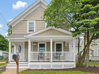 /international/us/39-division-st-north-attleboro-ma-110108336700/
