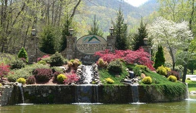 /international/us/151-country-club-drive-7-whittier-nc-110102280509/