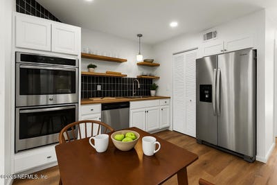 /international/us/2300-twelve-oaks-drive-unit-b4-orange-park-fl-110100981938/