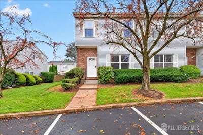/international/us/38-deerfield-lane-jamesburg-nj-110110367825/