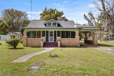 /international/us/7018-se-222nd-street-hawthorne-fl-110106181079/