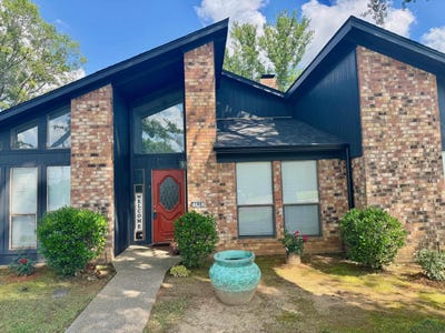 /international/us/100-bretta-cir-longview-tx-110096828292/