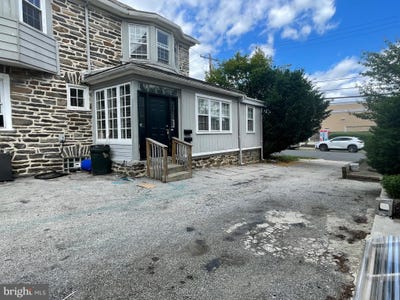 /international/us/16-windsor-avenue-upper-darby-pa-110108472867/