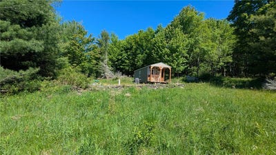 /international/us/156-akita-road-jefferson-ny-110107586217/
