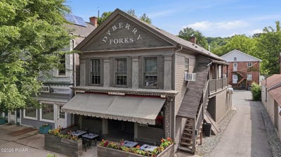 /international/us/939-main-street-honesdale-pa-110119891066/