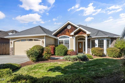 /international/us/635-cedarwood-drive-eagle-point-or-110120156760/